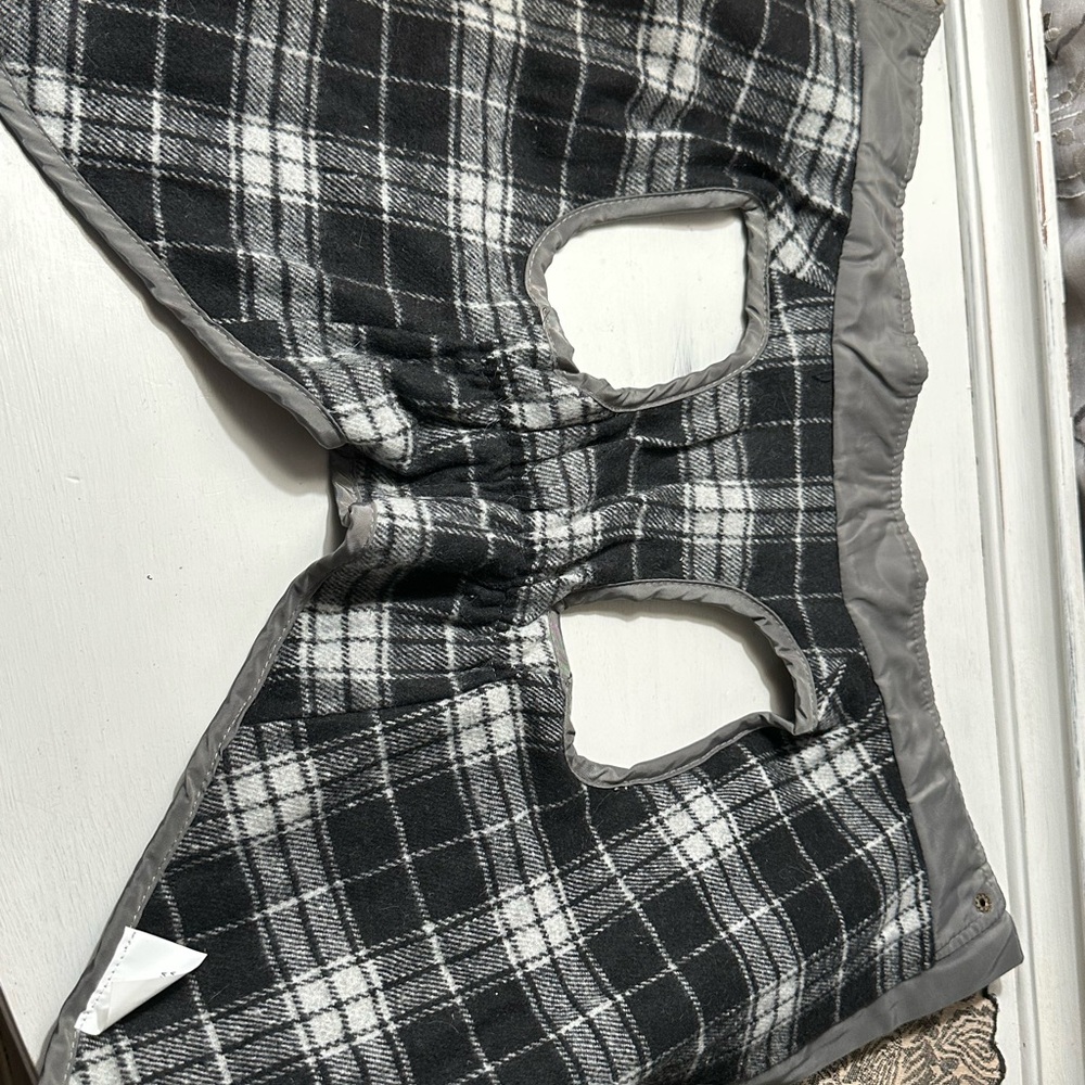 Quilted Gray Dog Jacket - Picture 5 of 10